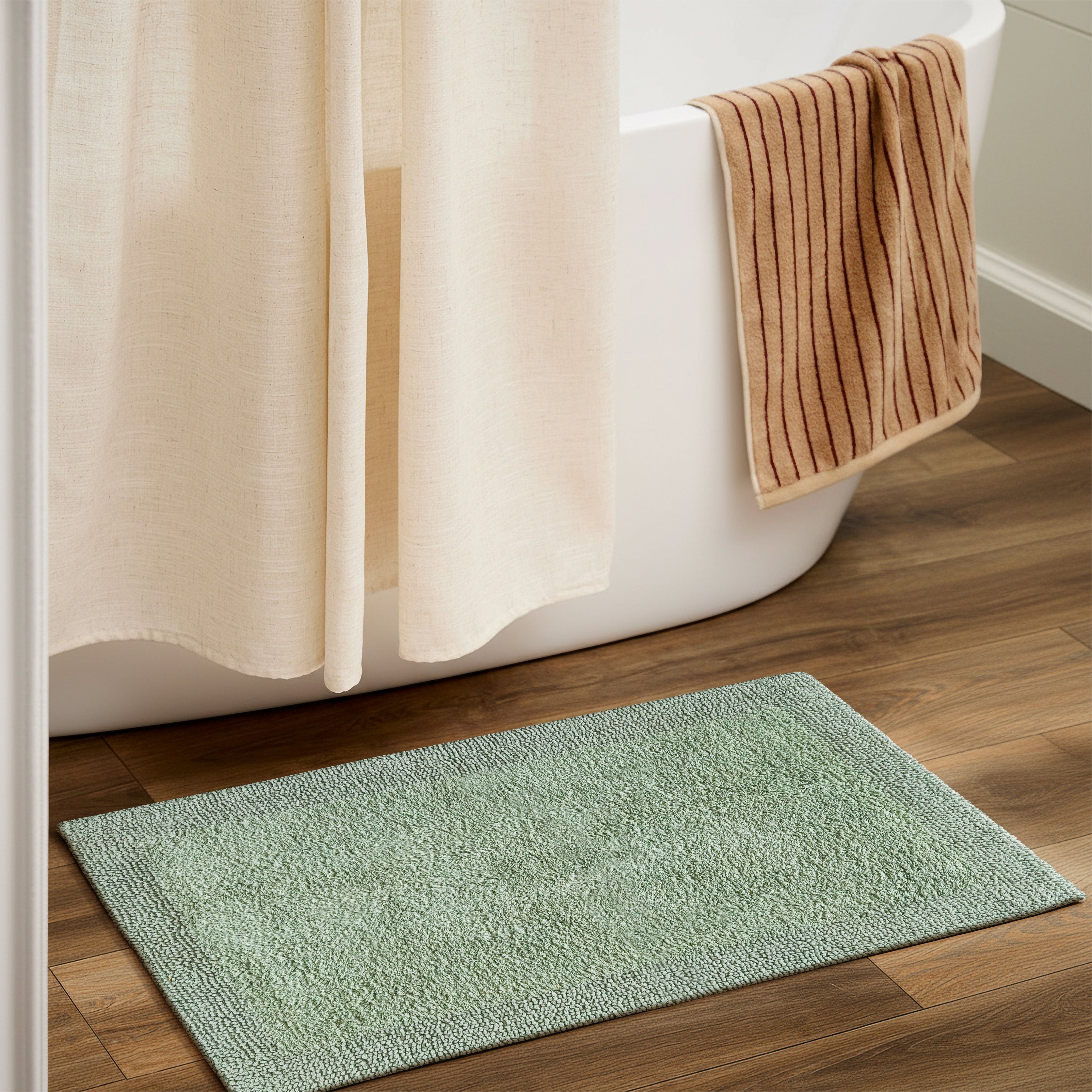 Savi Home Bath Mat Rug  100% Pure Cotton, Super Soft Bath Rugs, Plush & Absorbent, Hand Tufted Heavy Weight Construction, Full Reversible Step Out Rugs